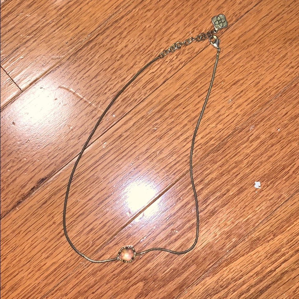 Kendra Scott necklace